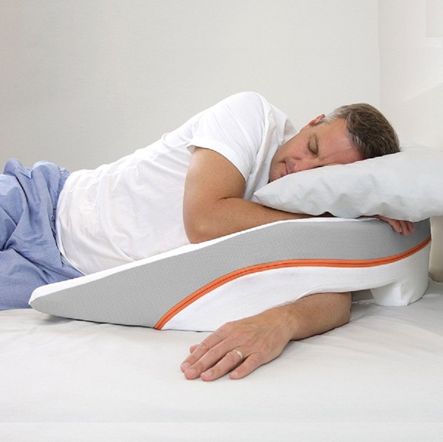 Gối chống trào ngược là một chiếc gối dùng để nằm hoặc để kê ngủ